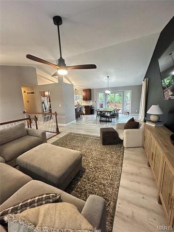 457 Pevely Heights Drive, Pevely, MO 63070