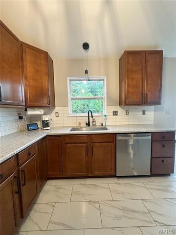 457 Pevely Heights Drive, Pevely, MO 63070