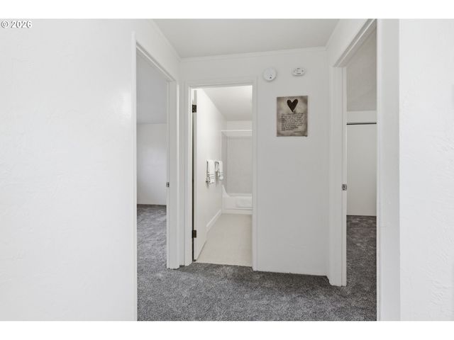 1674 HAYES St B, Eugene, OR 97402