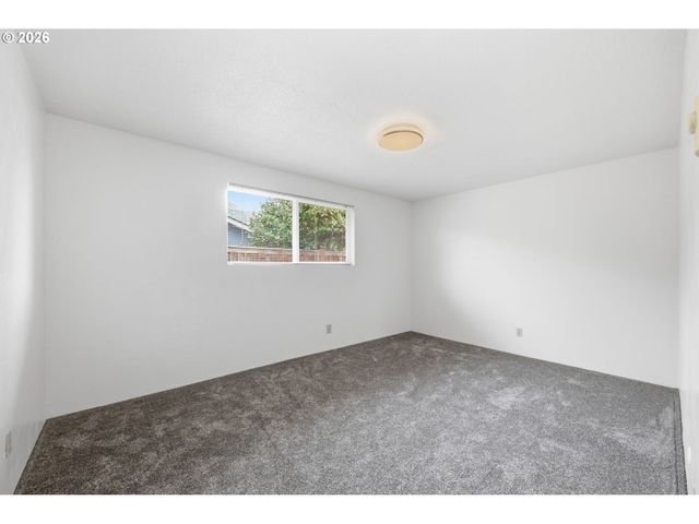 1674 HAYES St B, Eugene, OR 97402