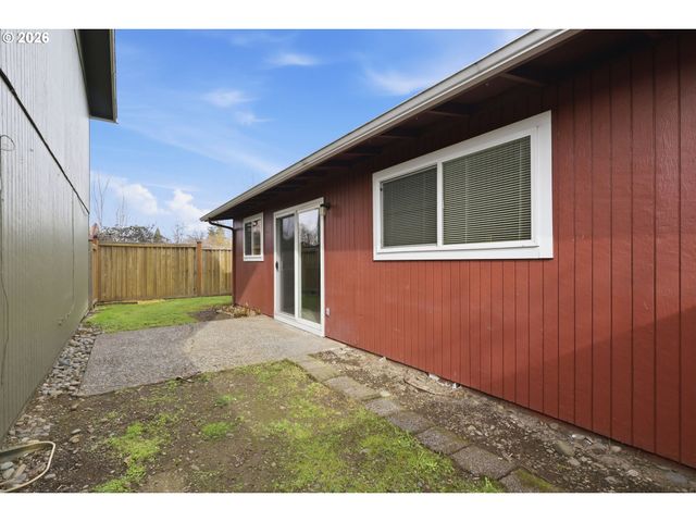 1674 HAYES St B, Eugene, OR 97402