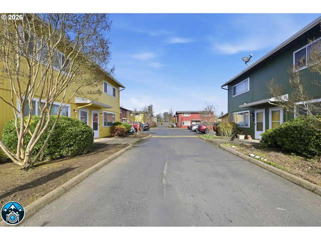 1674 HAYES St B, Eugene, OR 97402