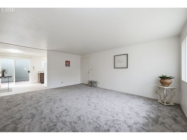 1674 HAYES St B, Eugene, OR 97402