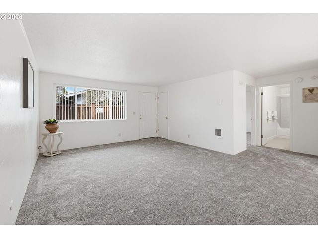 1674 HAYES St B, Eugene, OR 97402