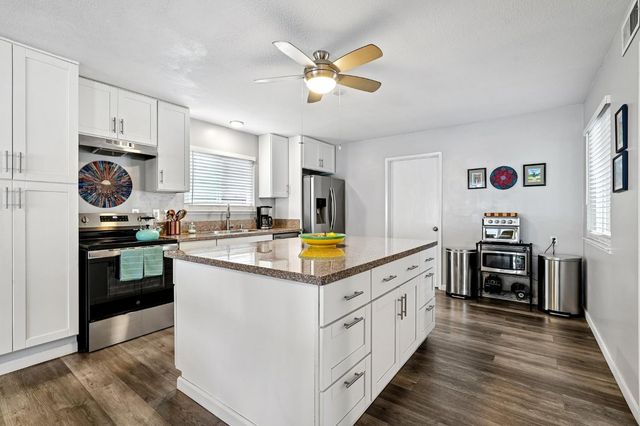 6821 Kettering Cir, Fair Oaks, CA 95628