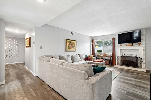6821 Kettering Cir, Fair Oaks, CA 95628