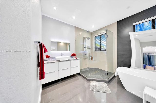 3002 SW 147th Ct, Miami, FL 33185