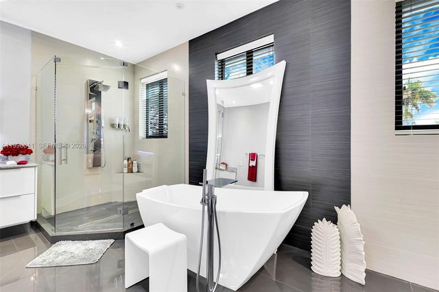 3002 SW 147th Ct, Miami, FL 33185