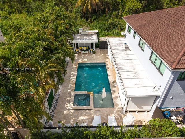 3002 SW 147th Ct, Miami, FL 33185