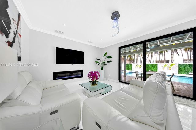 3002 SW 147th Ct, Miami, FL 33185