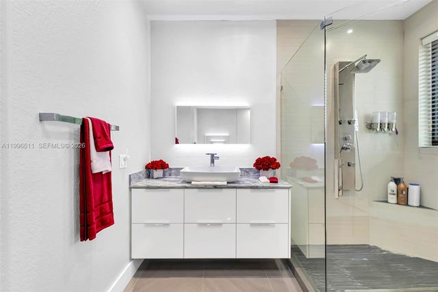 3002 SW 147th Ct, Miami, FL 33185