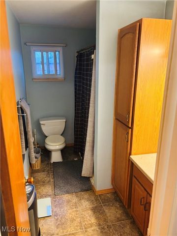 1616 Ridgewick Drive, Wickliffe, OH 44092