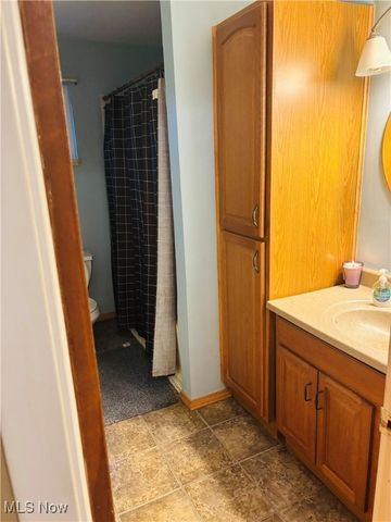 1616 Ridgewick Drive, Wickliffe, OH 44092