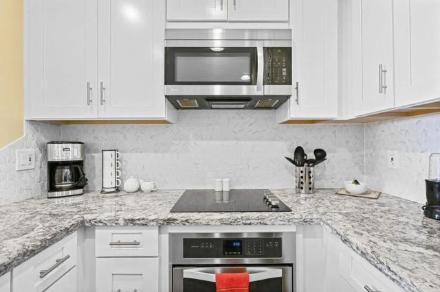 999 N Pacific St B305, Oceanside, CA 92054