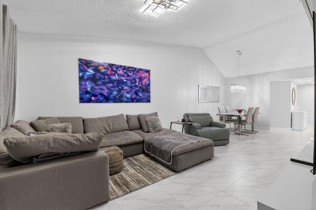 7563 Glendevon Lane 1306, Delray Beach, FL 33446