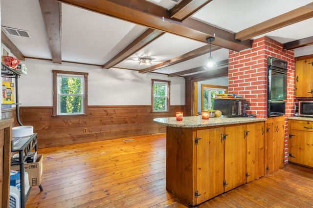 22 Dick Dame Lane, Farmington, NH 03835