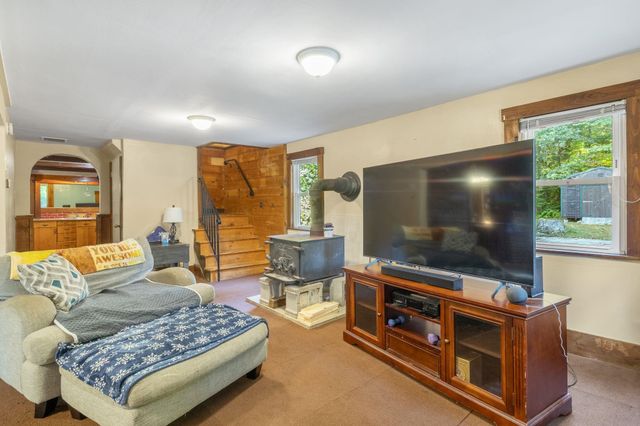 22 Dick Dame Lane, Farmington, NH 03835