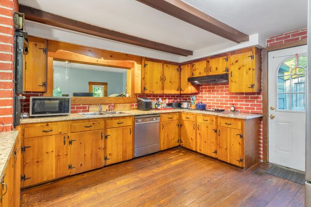 22 Dick Dame Lane, Farmington, NH 03835