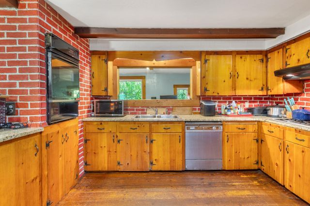22 Dick Dame Lane, Farmington, NH 03835