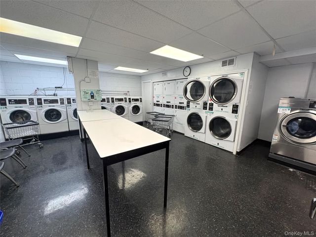 99-05 63rd Dr 11R, Rego Park, NY 11374