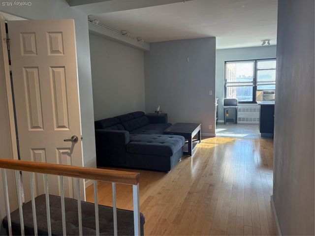 99-05 63rd Dr 11R, Rego Park, NY 11374
