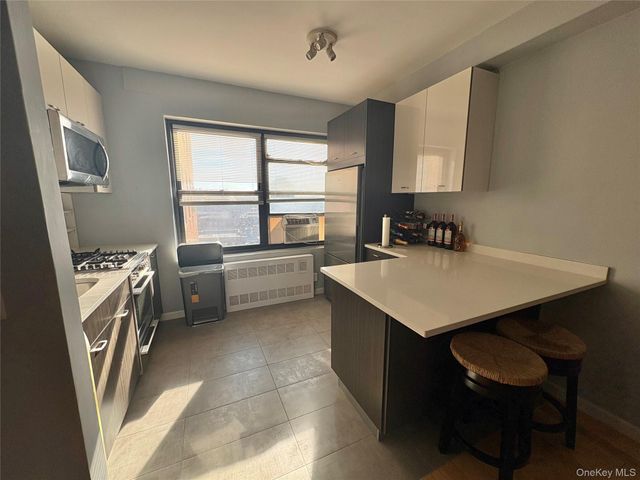 99-05 63rd Dr 11R, Rego Park, NY 11374