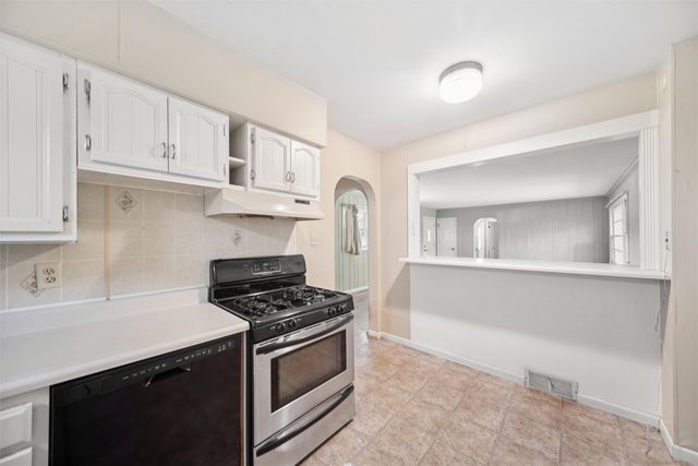 1607 Carrie Avenue, Des Moines, IA 50315