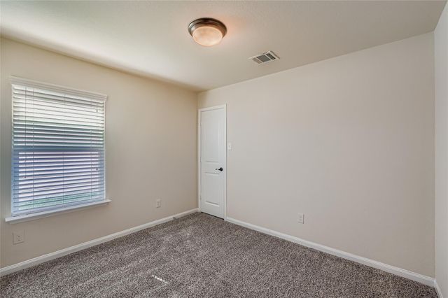 208 Isabel LN, Kyle, TX 78640