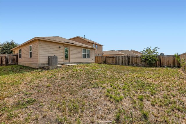 208 Isabel LN, Kyle, TX 78640