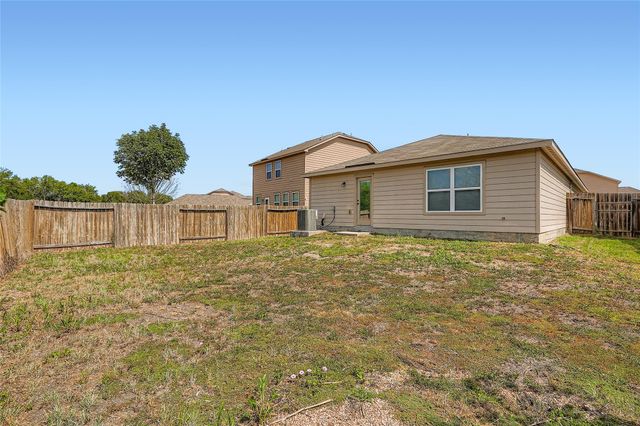 208 Isabel LN, Kyle, TX 78640