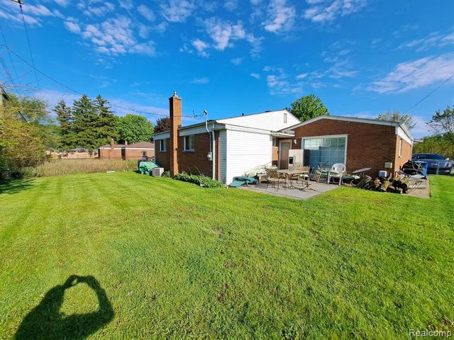 12275 E 11 Mile Road, Warren, MI 48091
