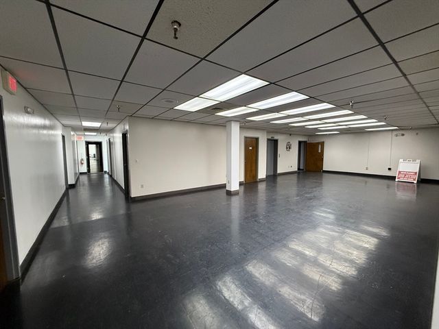 270 Main St QQ, Agawam, MA 01001