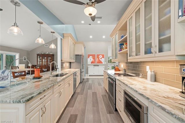 4460 Waters Edge LN, Sanibel, FL 33957