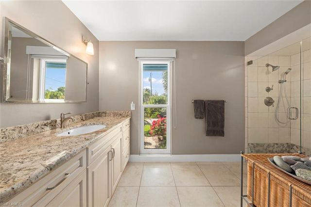 4460 Waters Edge LN, Sanibel, FL 33957