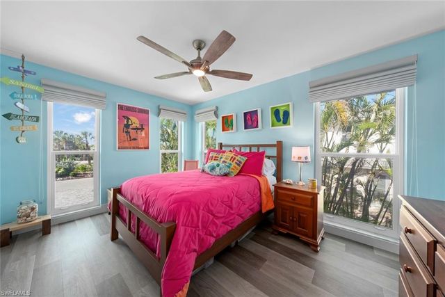 4460 Waters Edge LN, Sanibel, FL 33957