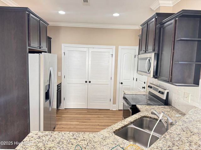 3500 Ellsworth Drive A, Greenville, NC 27834