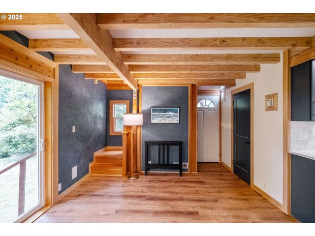 5661 Buck Lake Rd, Florence, OR 97439