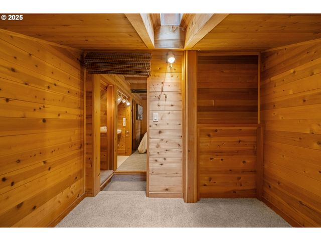 5661 Buck Lake Rd, Florence, OR 97439