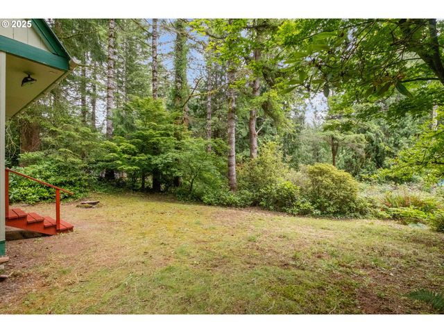 5661 Buck Lake Rd, Florence, OR 97439