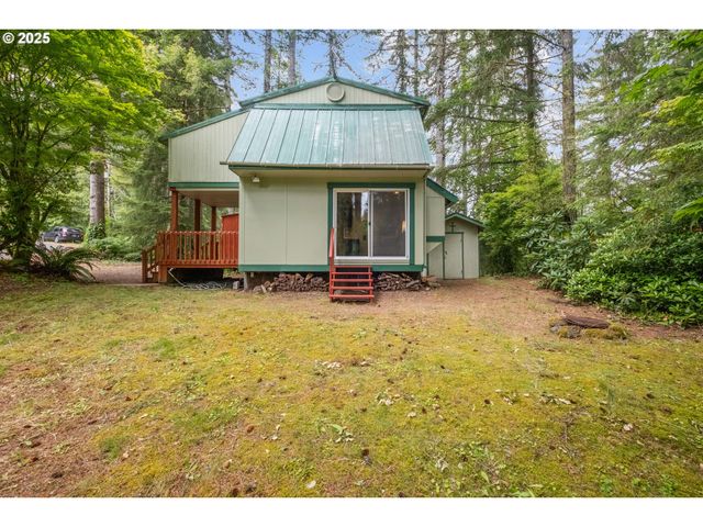 5661 Buck Lake Rd, Florence, OR 97439