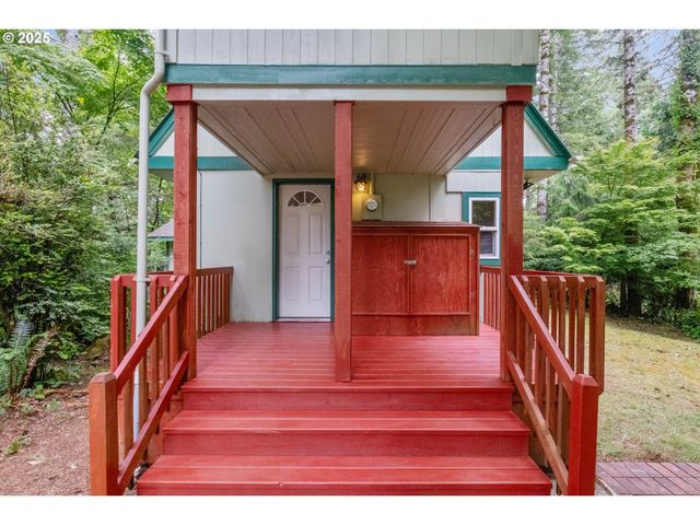 5661 Buck Lake Rd, Florence, OR 97439