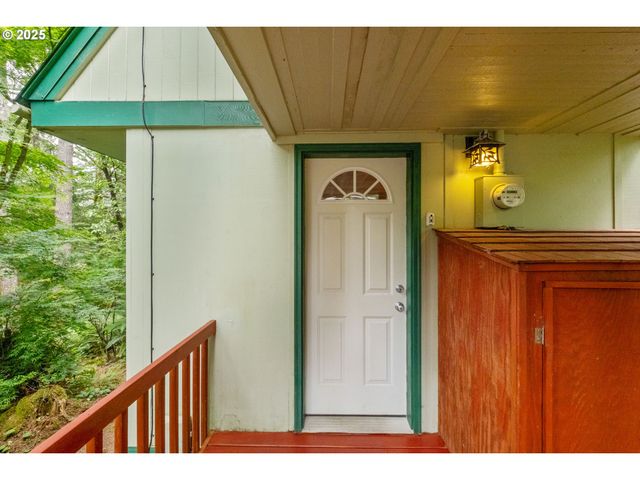5661 Buck Lake Rd, Florence, OR 97439