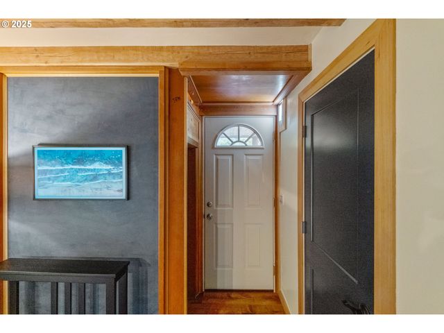 5661 Buck Lake Rd, Florence, OR 97439