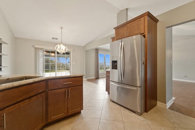 862 Veterans Lane, Crown Point, IN 46307