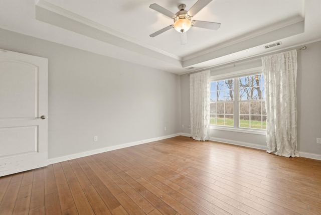 862 Veterans Lane, Crown Point, IN 46307