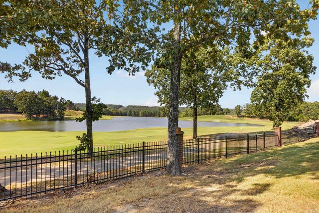 1523 Cypress Point Street, Cabot, AR 72023
