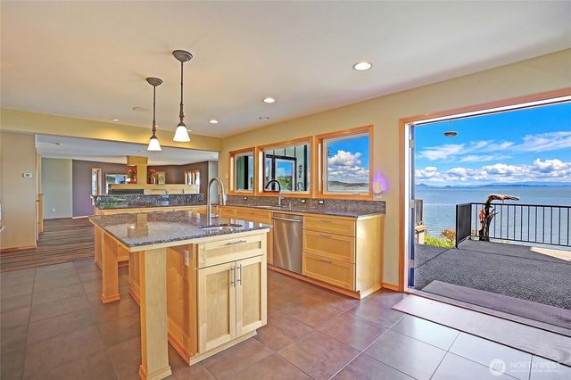 144 Loon Asea Lane, Camano Island, WA 98282