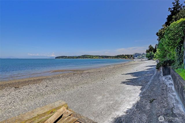 144 Loon Asea Lane, Camano Island, WA 98282