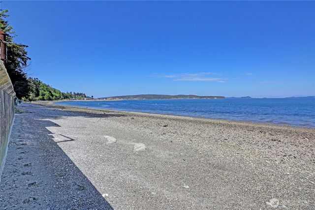 144 Loon Asea Lane, Camano Island, WA 98282