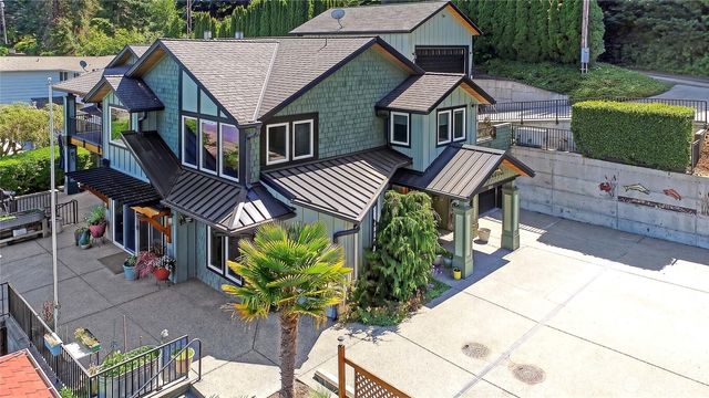 144 Loon Asea Lane, Camano Island, WA 98282